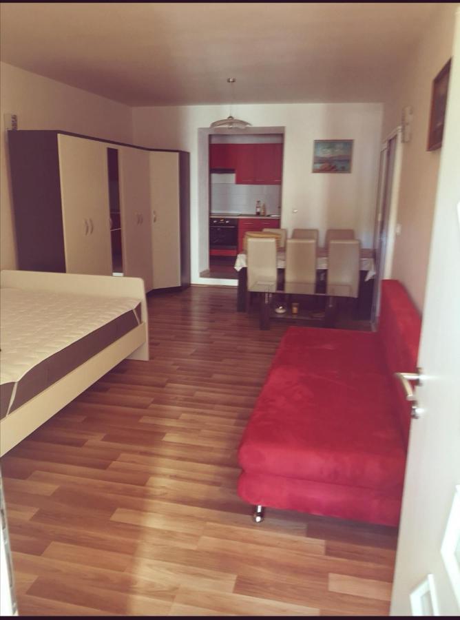 Apartments Andela Makarska Eksteriør bilde