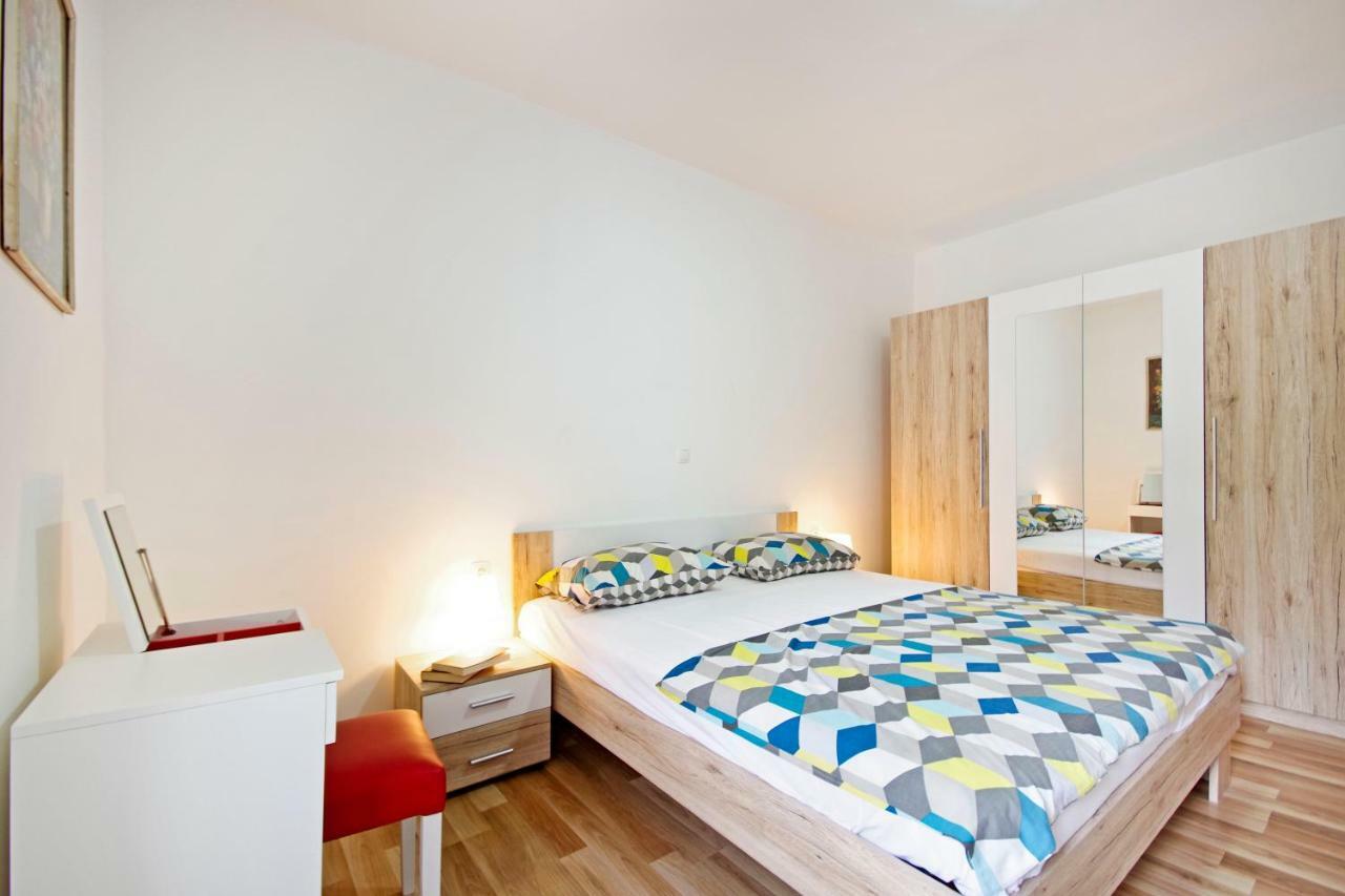 Apartments Andela Makarska Eksteriør bilde