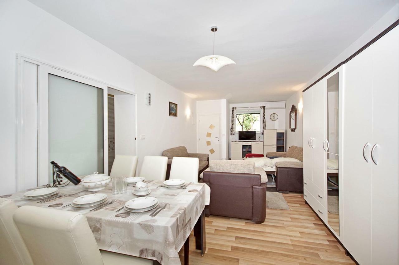 Apartments Andela Makarska Eksteriør bilde