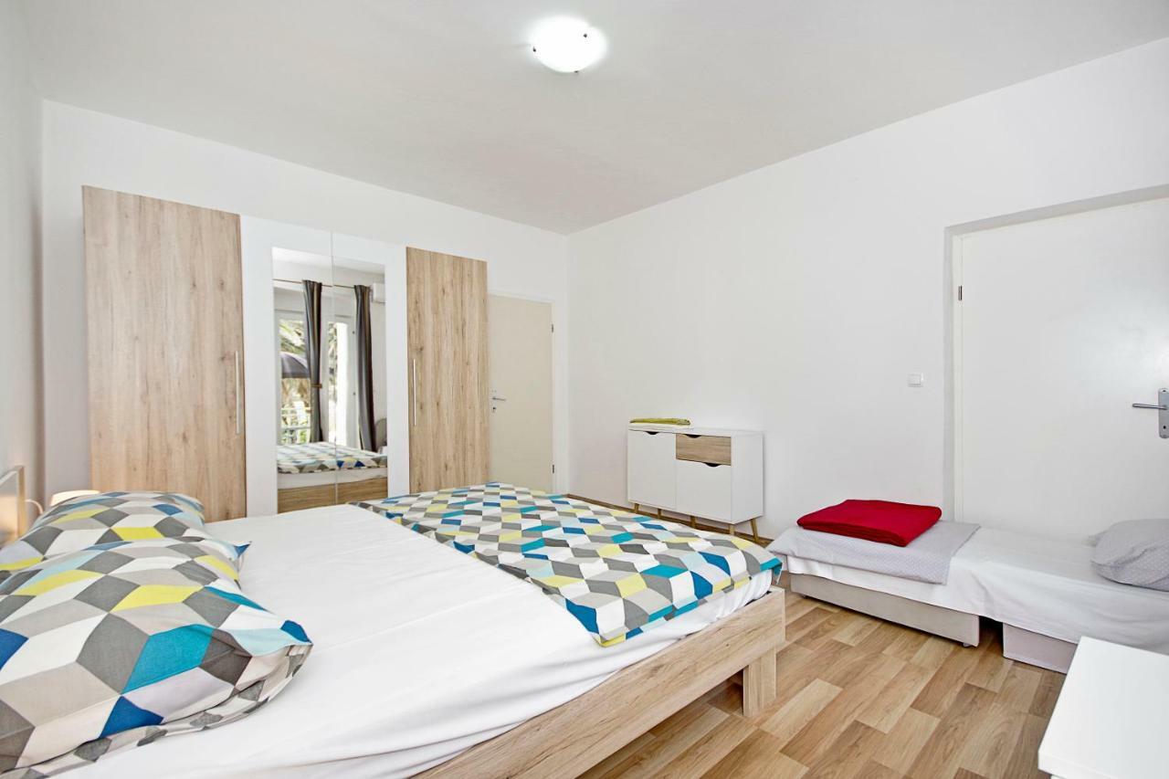 Apartments Andela Makarska Eksteriør bilde